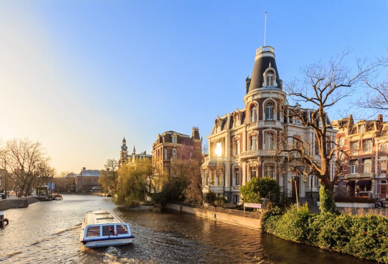 De Singelgracht in Amsterdam tegenwoordig - gelukkig geen zesbaansweg